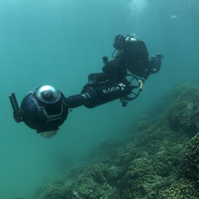 Expedition leader Dr Manuel Gonzalez-Rivero driving the SVII in Kaneohe Bay, Hawaii.